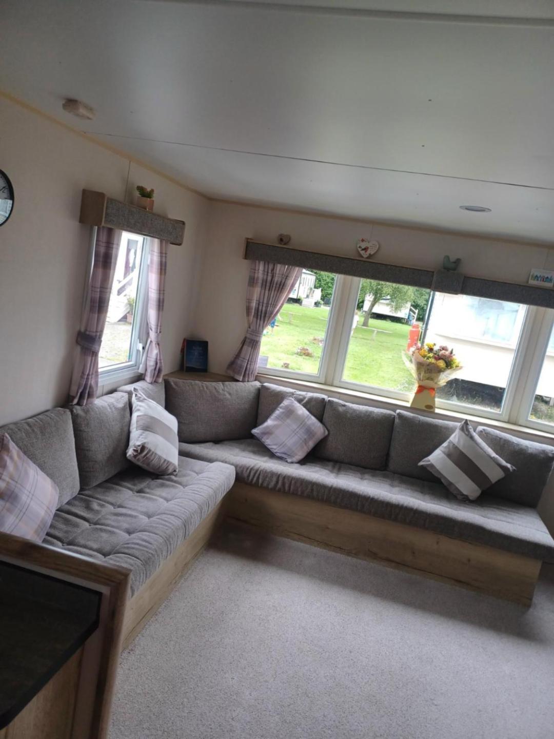 Ye Old'E Man Lake District Grange-Over-Sands 外观 照片