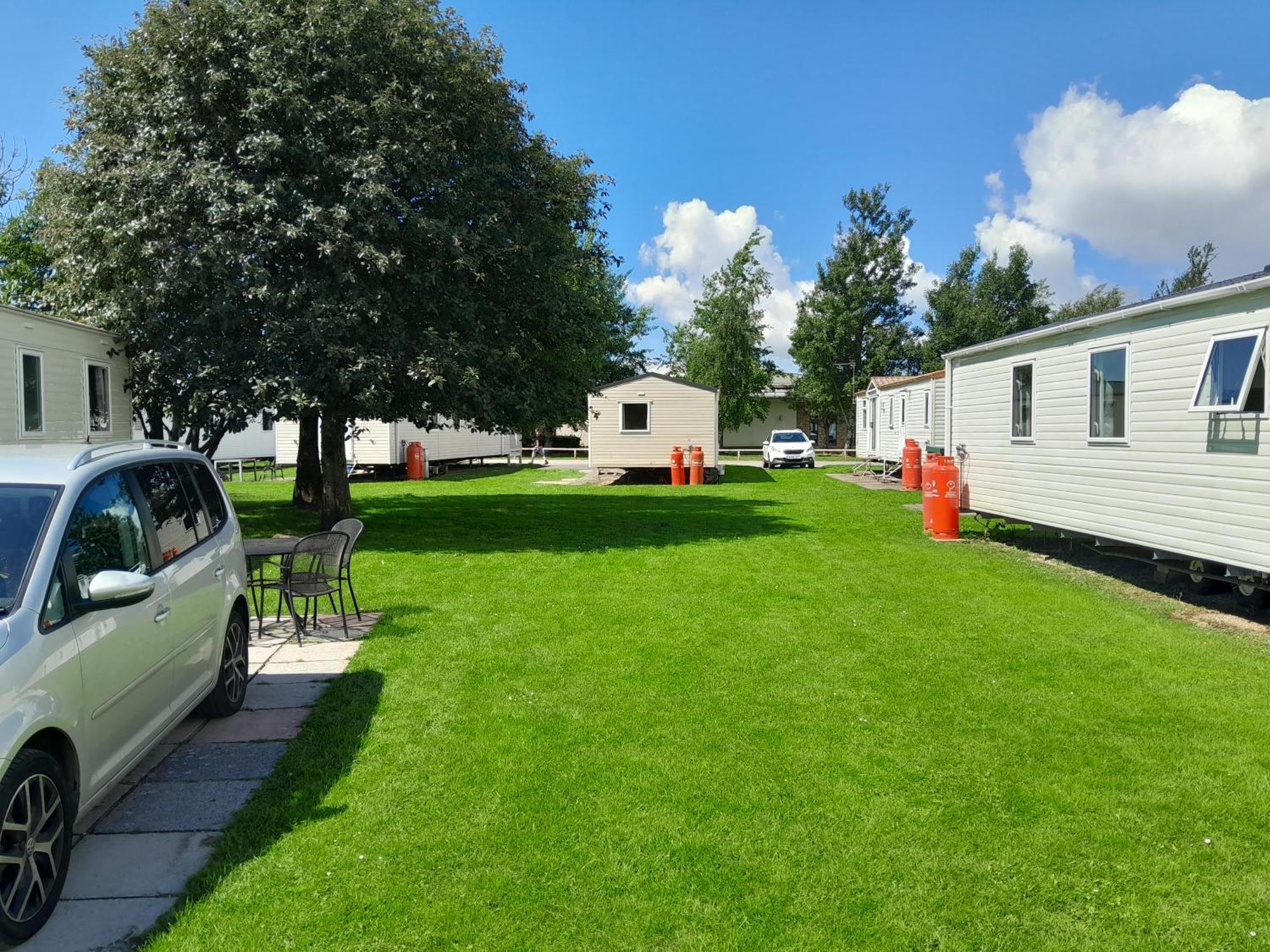 Ye Old'E Man Lake District Grange-Over-Sands 外观 照片
